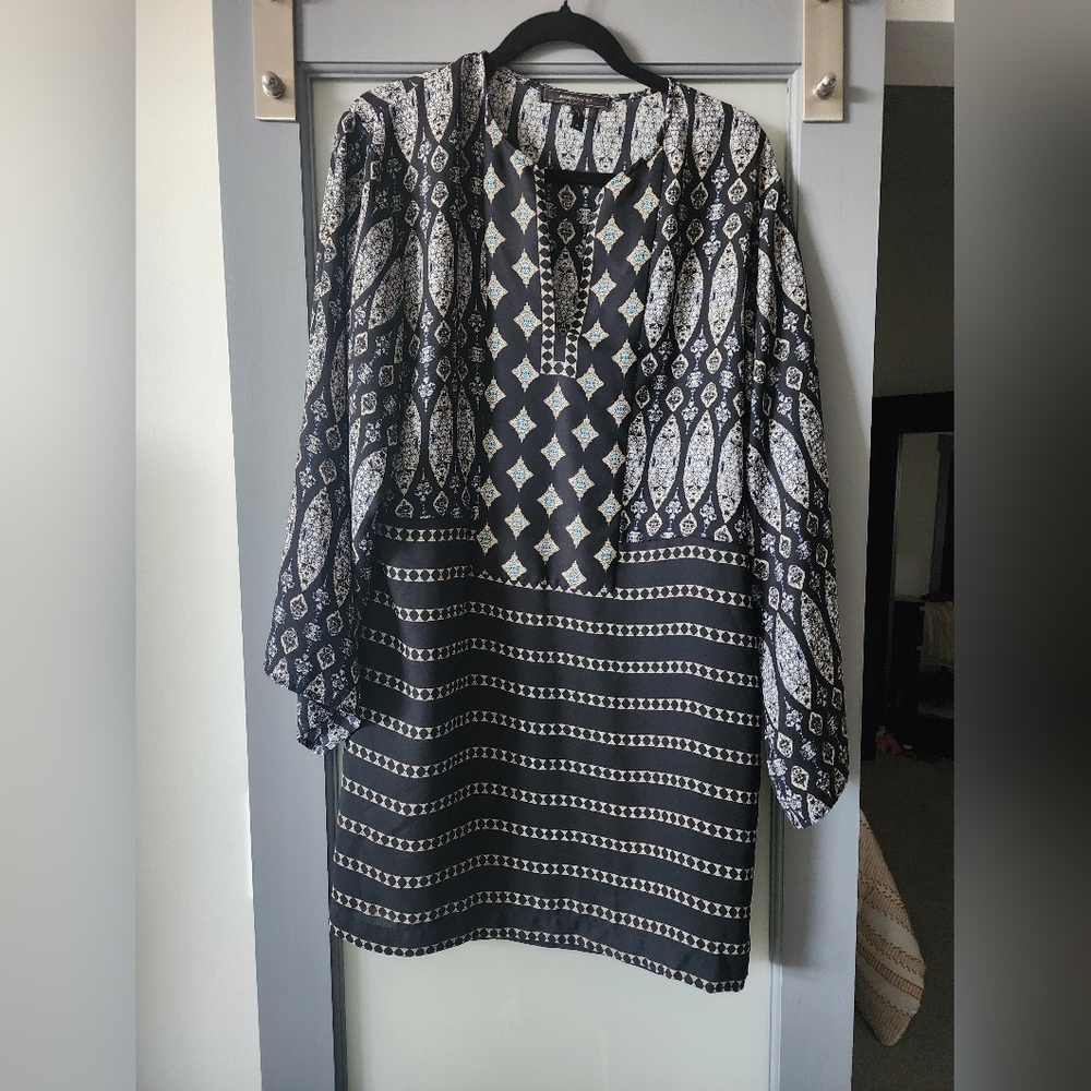 BCBGMaxAzria Black and Blue Geometric Dress